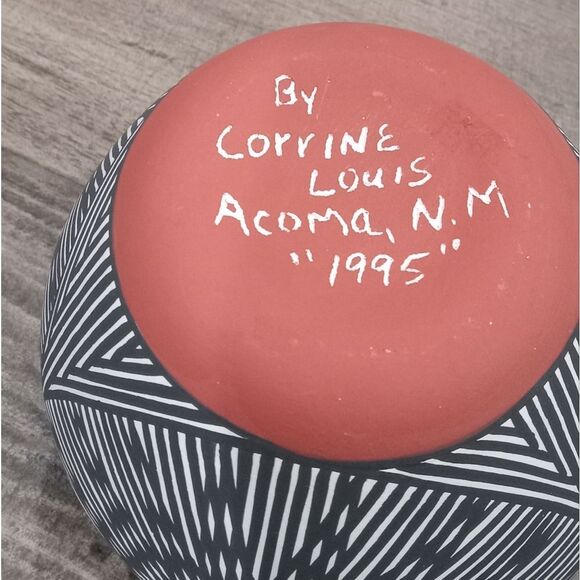 Corrine Louis Acoma NM 1995 Pueblo Fine Line Pottery 2.5" Top Opening 5" Across - Picture 2 of 4